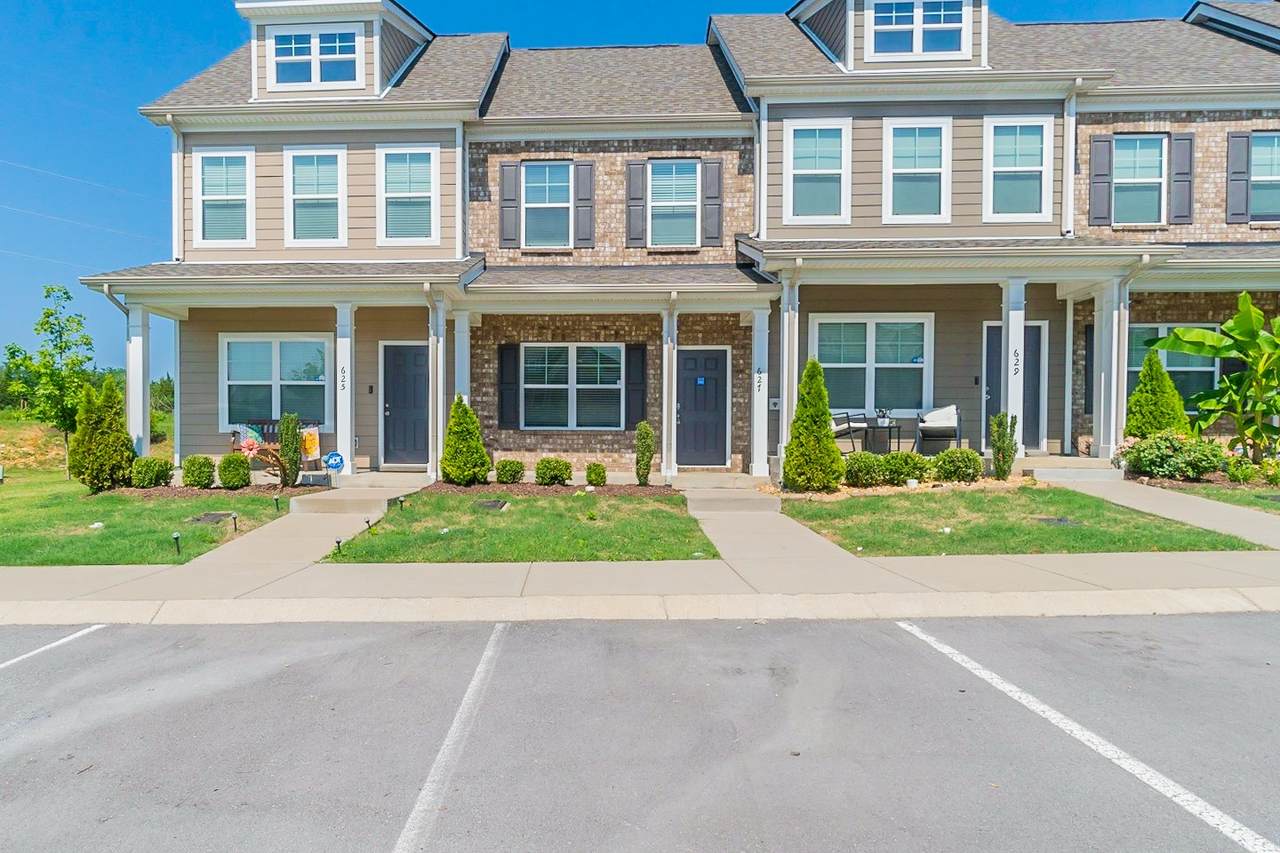 627 Bradburn Village Cir - Photo 1