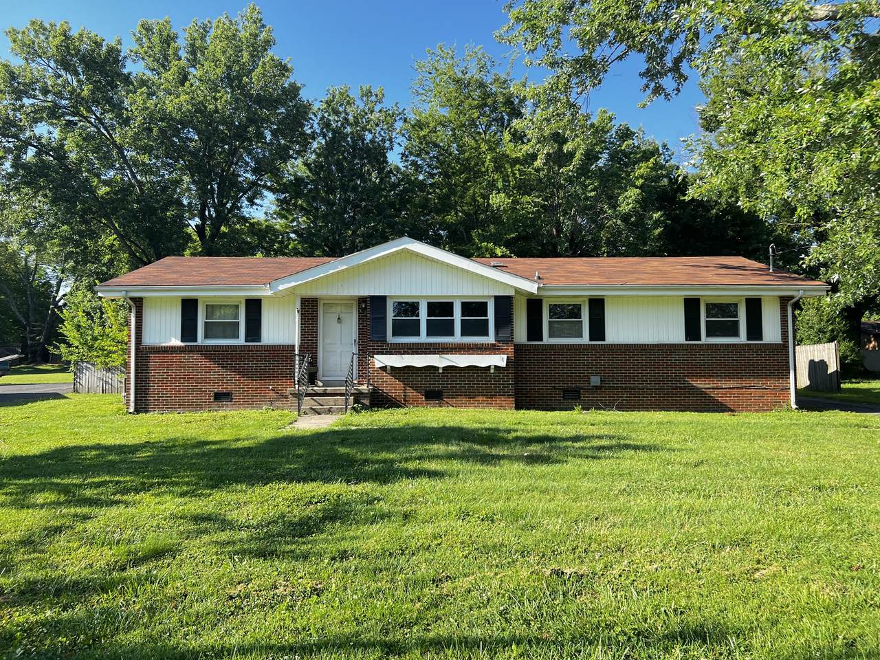 304 Blue Ribbon Pkwy - Photo 1