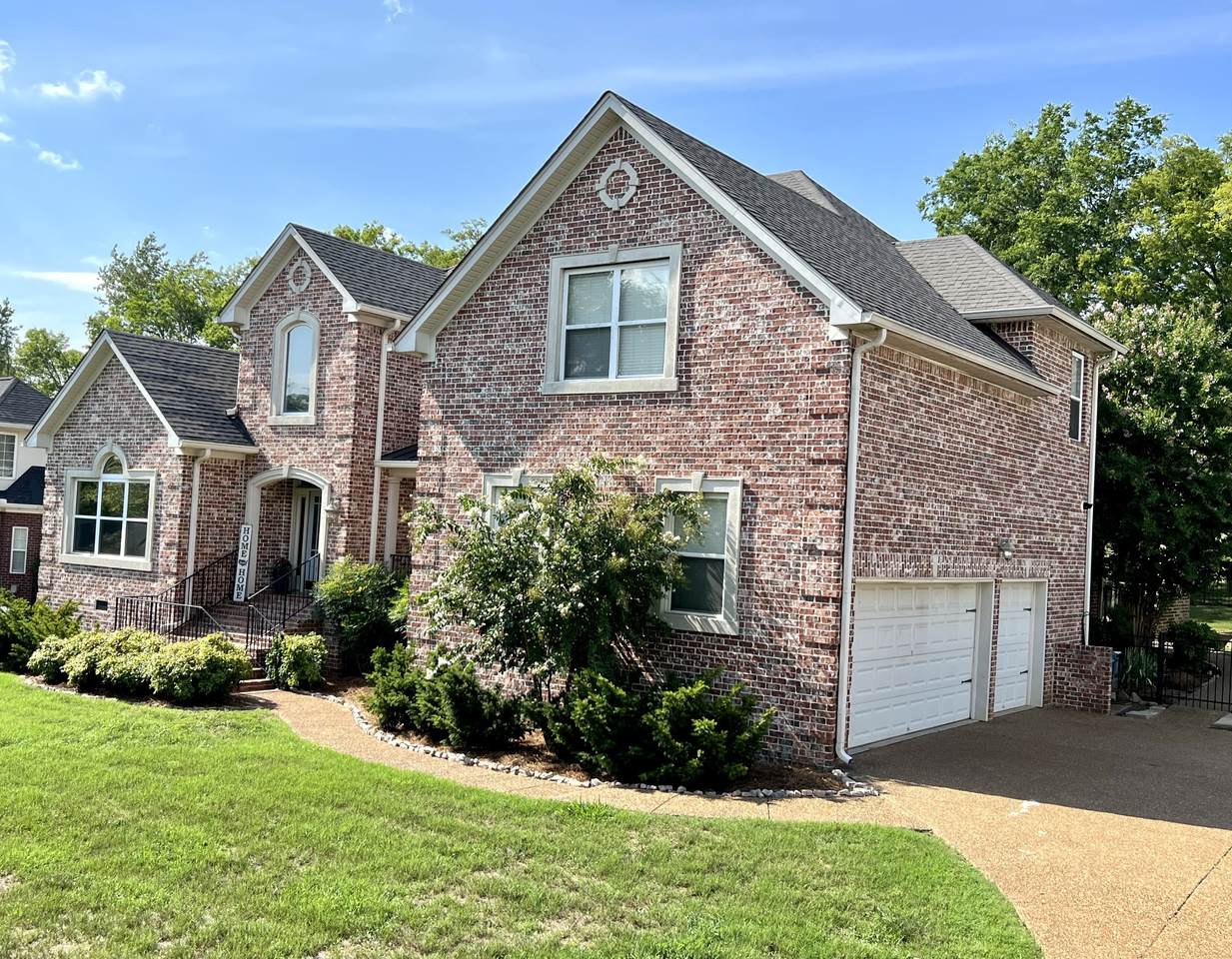 1007 Island Brook Dr - Photo 1