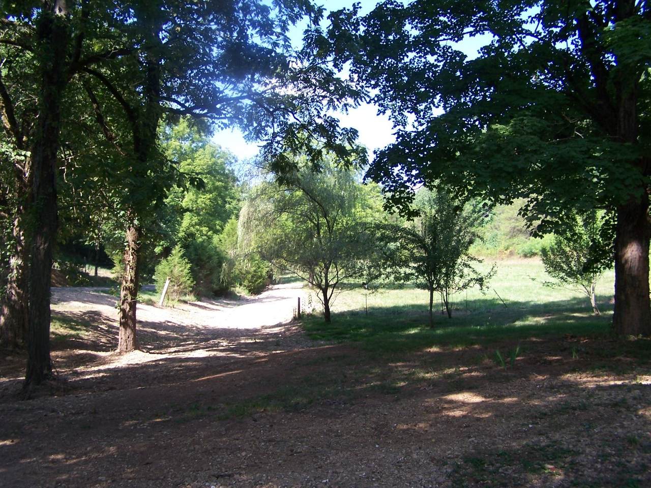 1346 Garner Hollow Rd - Photo 1