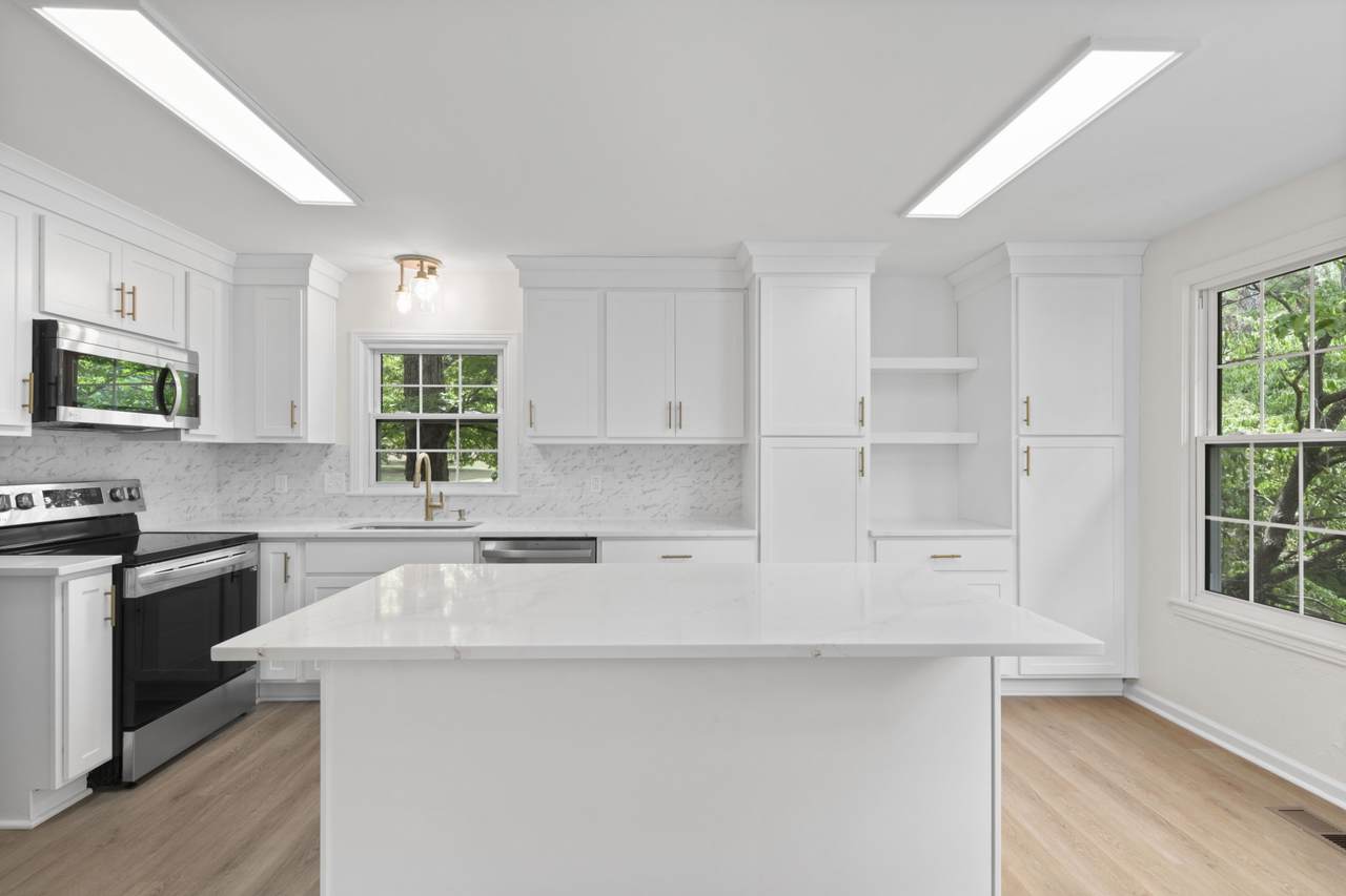 9118 Oden Ct - Photo 1