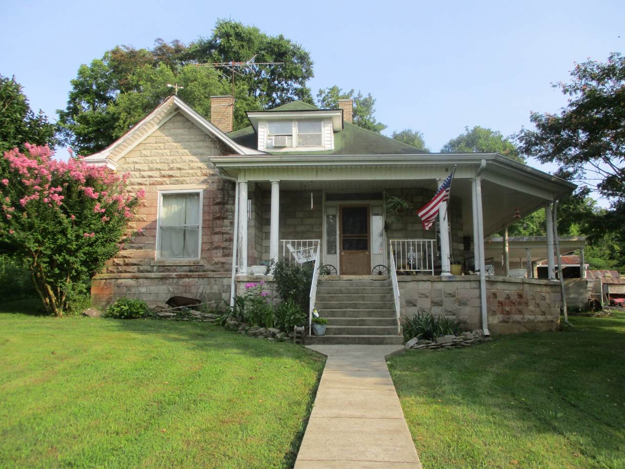 9730 Trousdale Ferry Pike - Photo 1