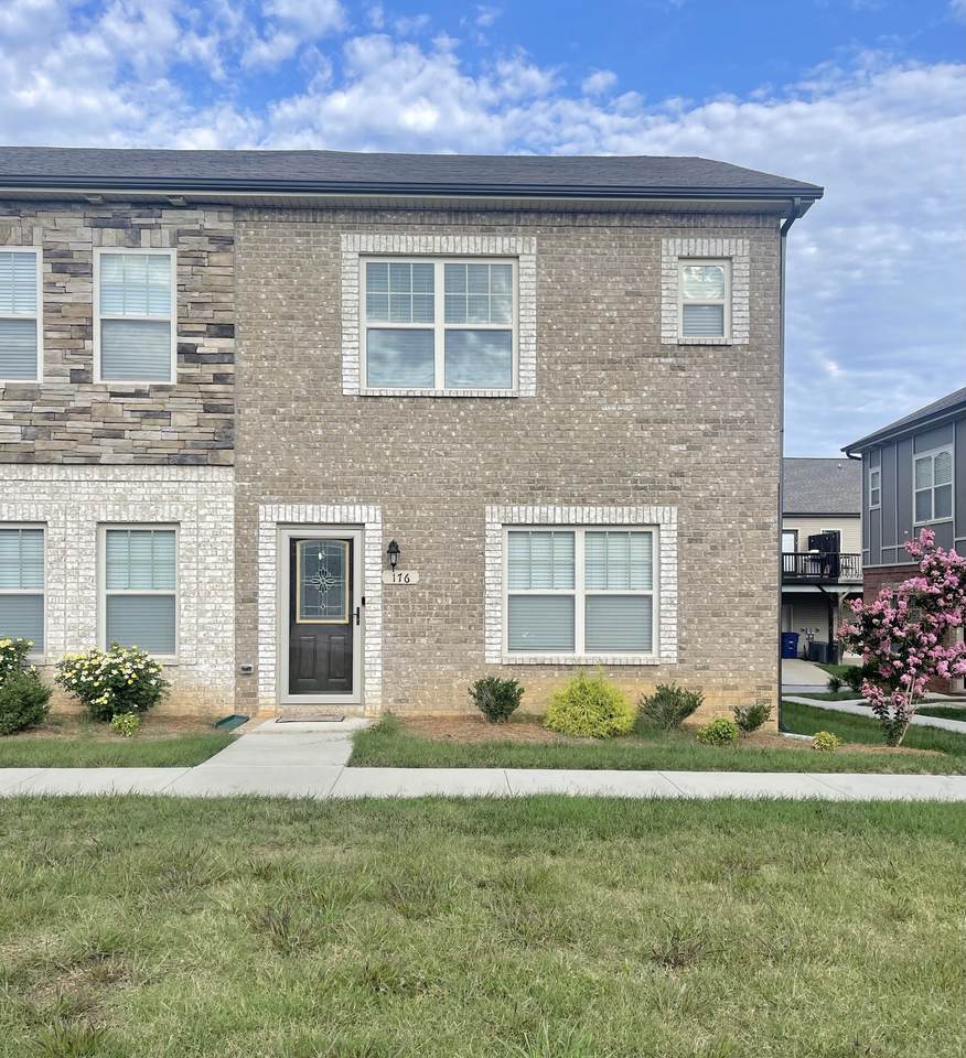 176 Dundee Dr - Photo 1
