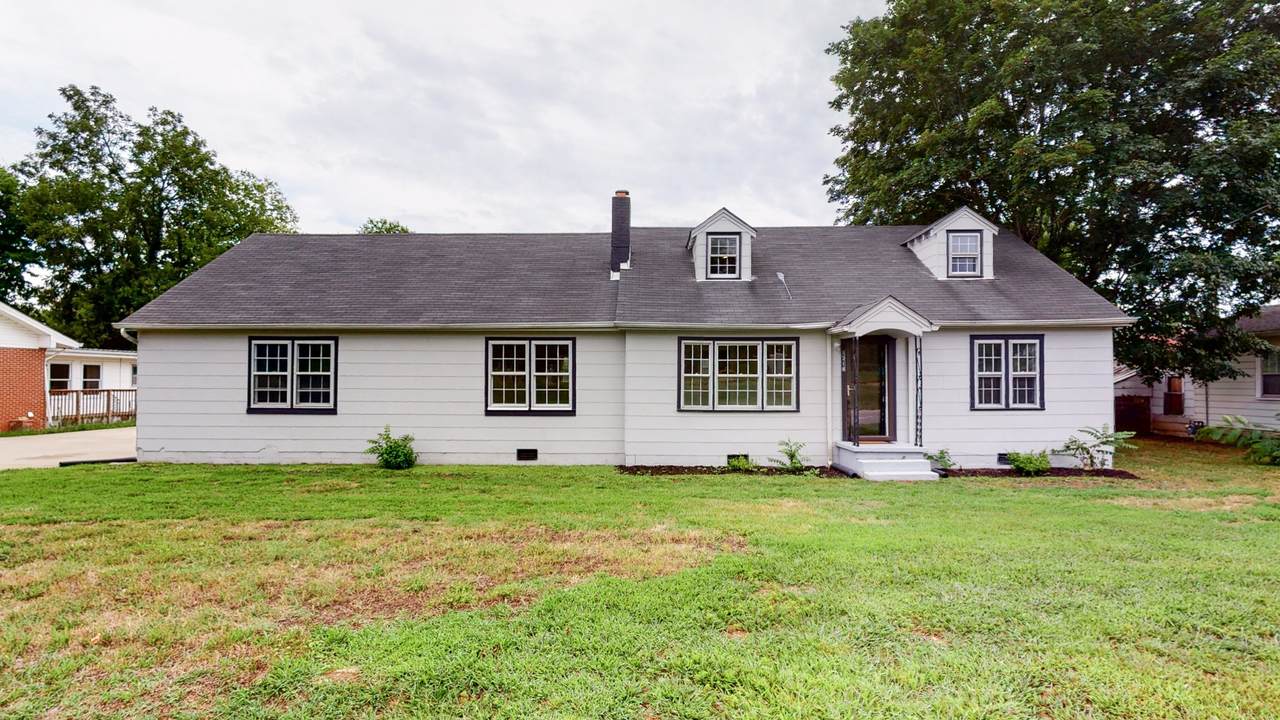 1318 E Main St - Photo 1