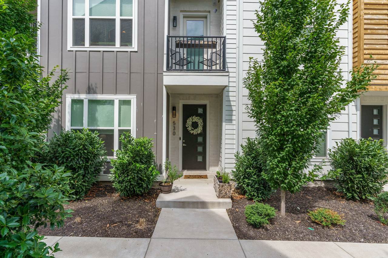 530 Vernon Cir - Photo 1