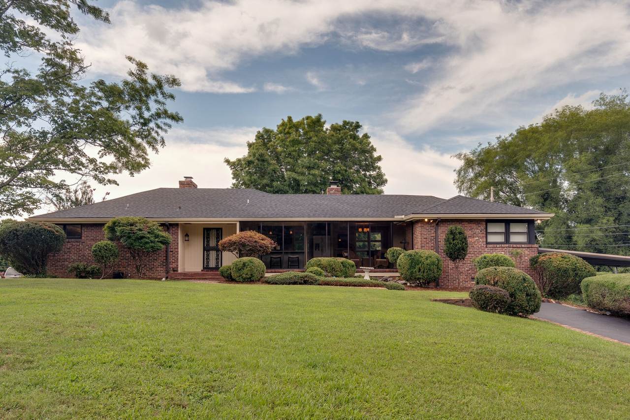 2702 Gray Cir - Photo 1