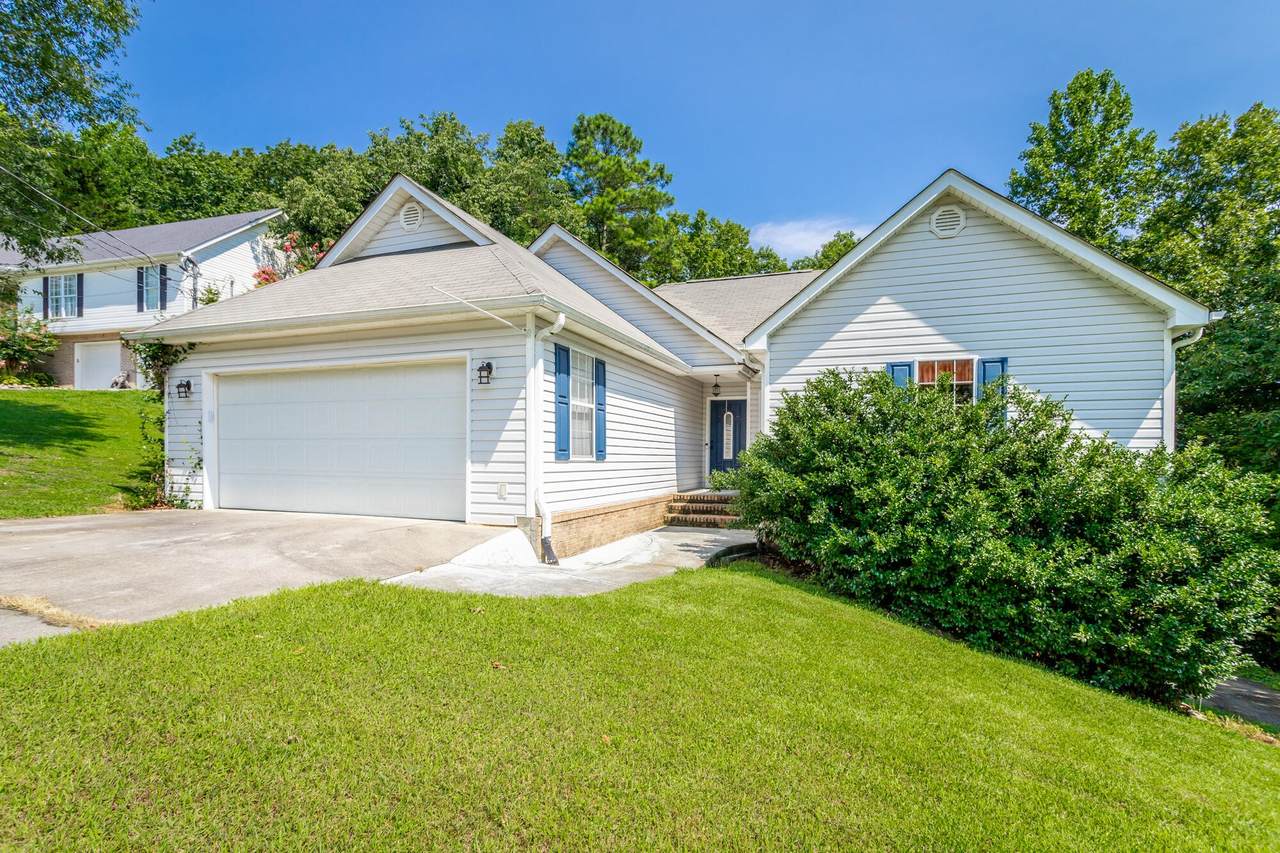 325 Viewmont Dr - Photo 1