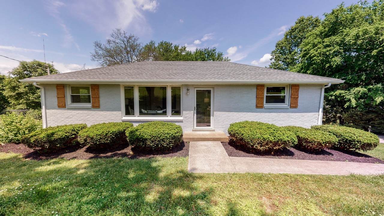 1304 Cheshire Dr - Photo 1