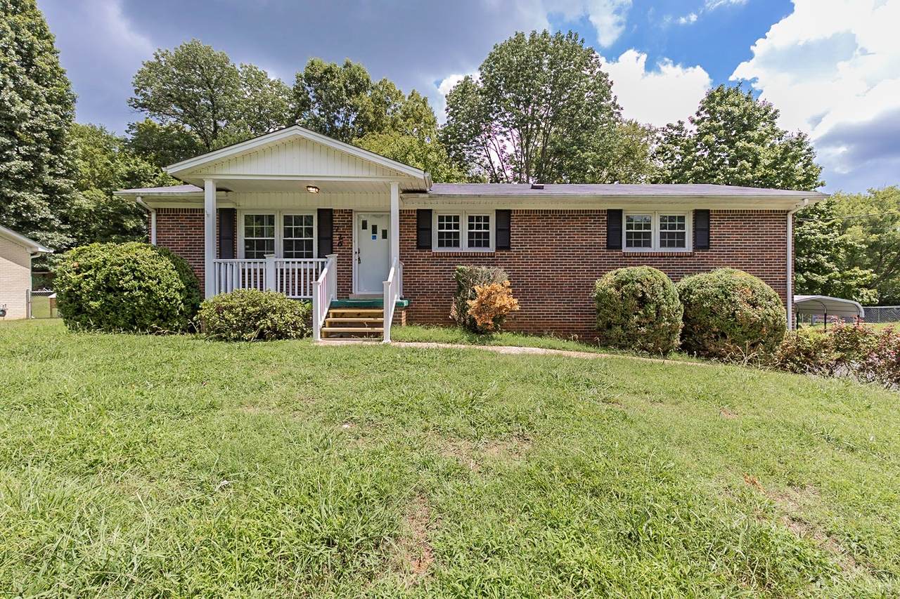 726 Cheairs Cir - Photo 1