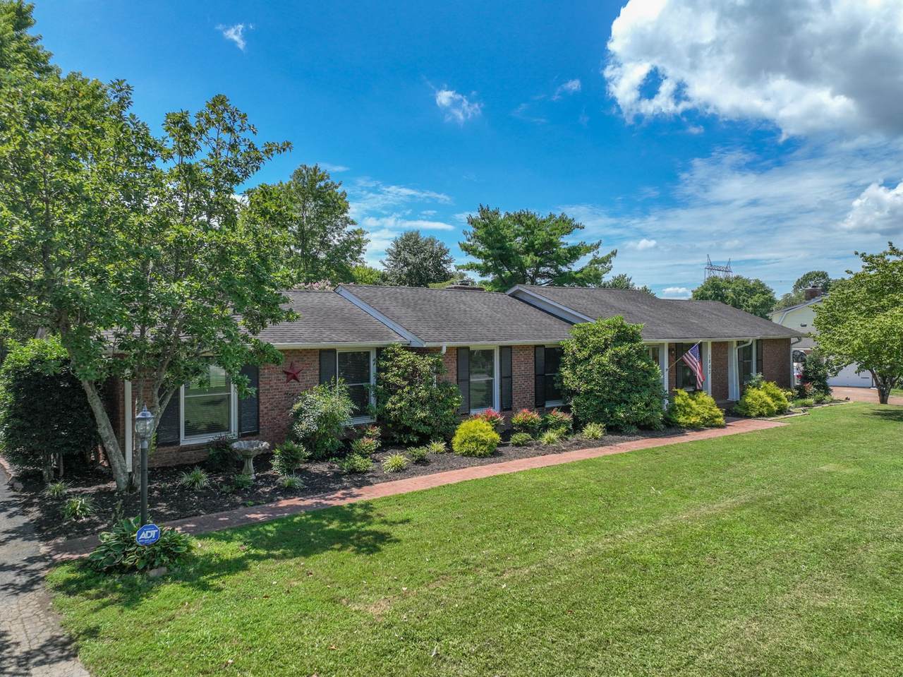 1803 Lori Lee Dr - Photo 1