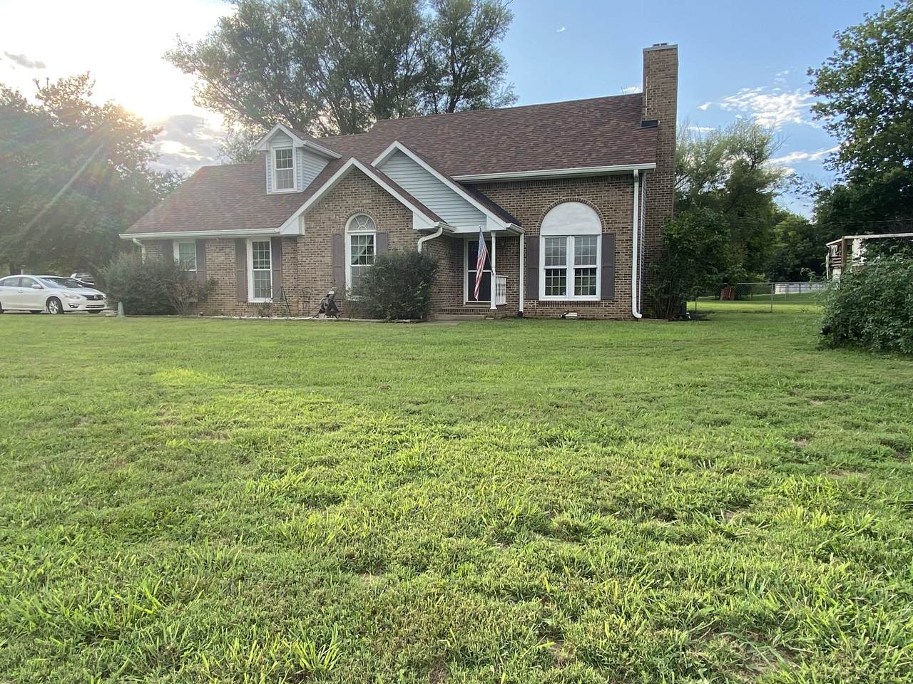 603 Gardendale Ln - Photo 1