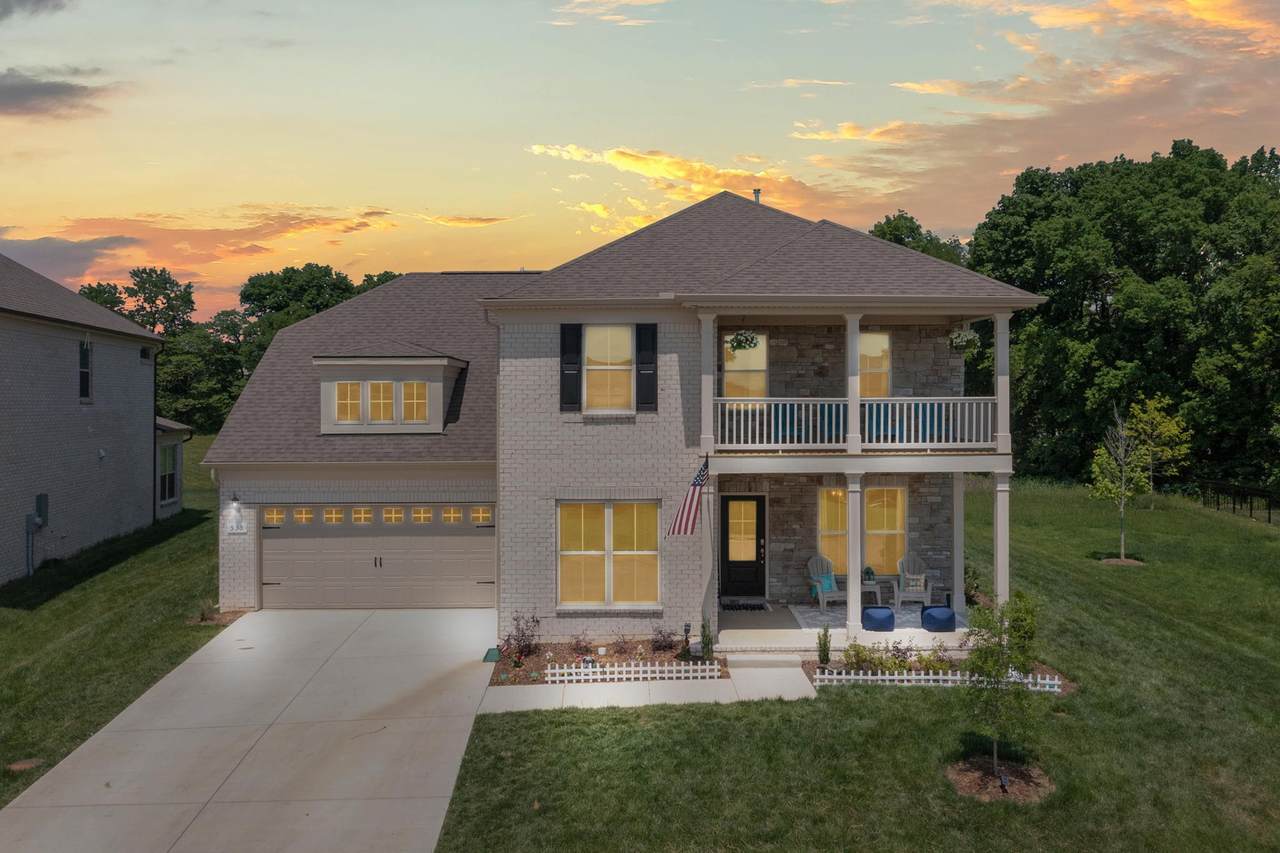 535 Weymouth Ln - Photo 1