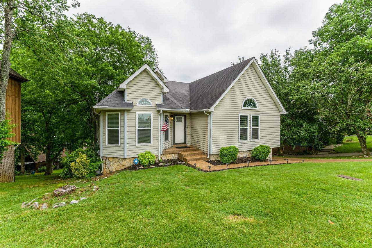 3256 E Lake Dr - Photo 1