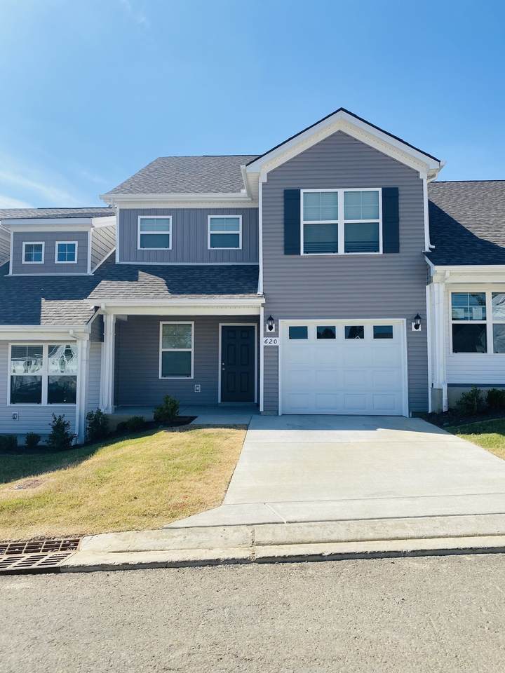 667 Hamilton Crossings - Photo 1