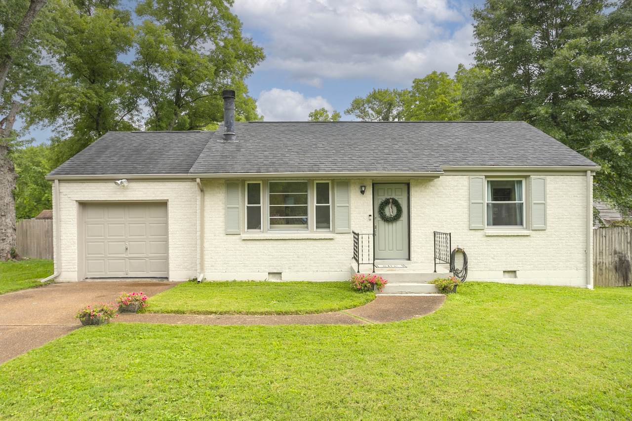 1003 Westchester Dr - Photo 1