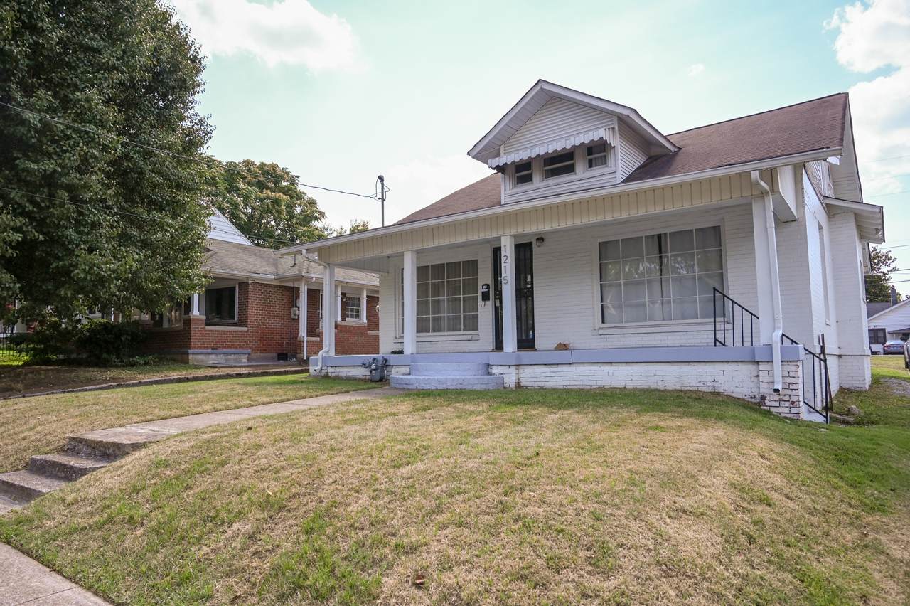 1215 Villa Pl - Photo 1