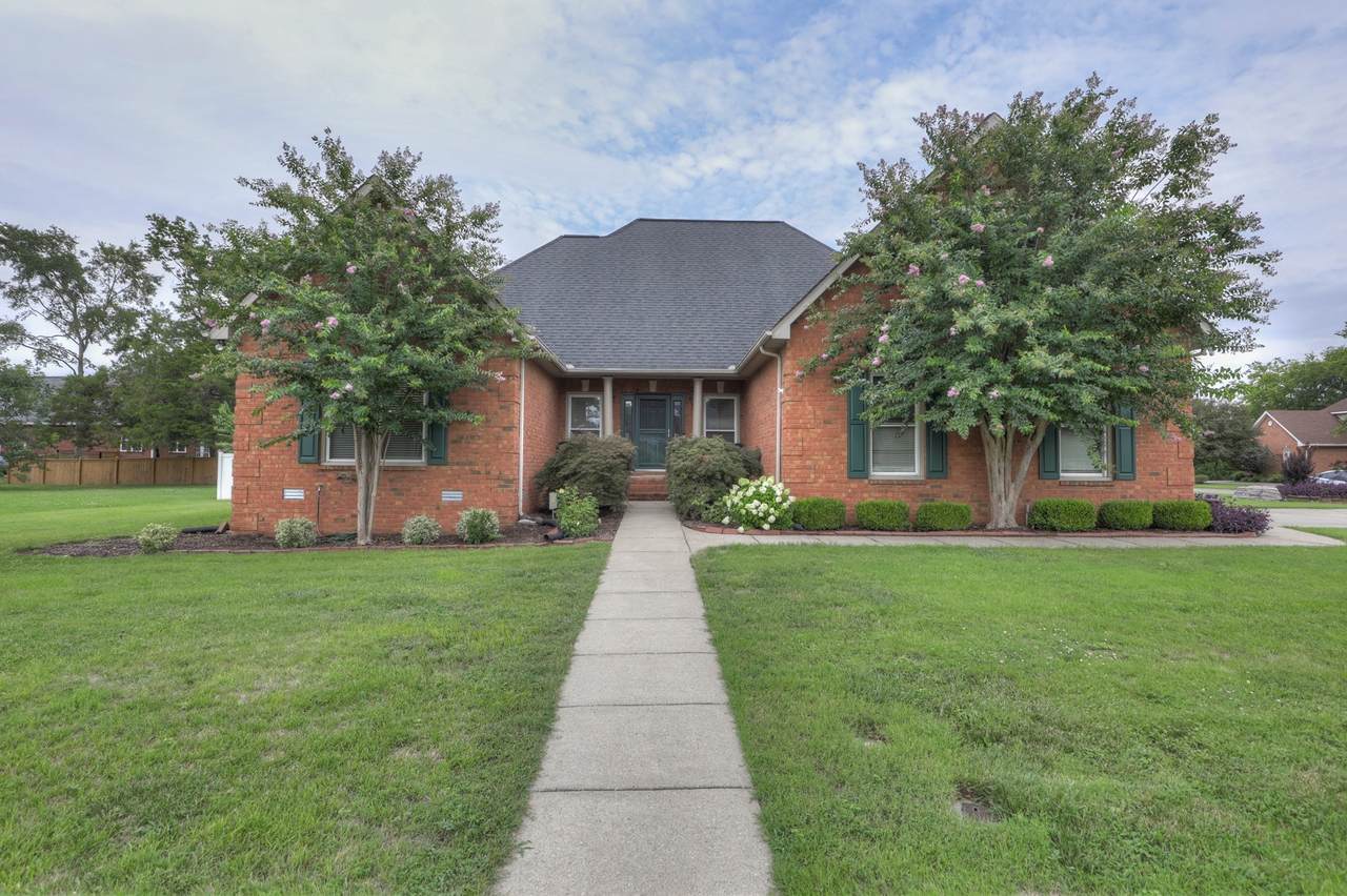 1908 Creekwalk Dr - Photo 1