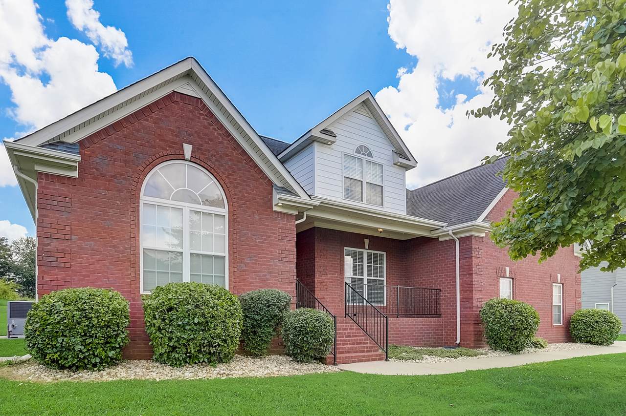 2340 Fox Creek Dr - Photo 1