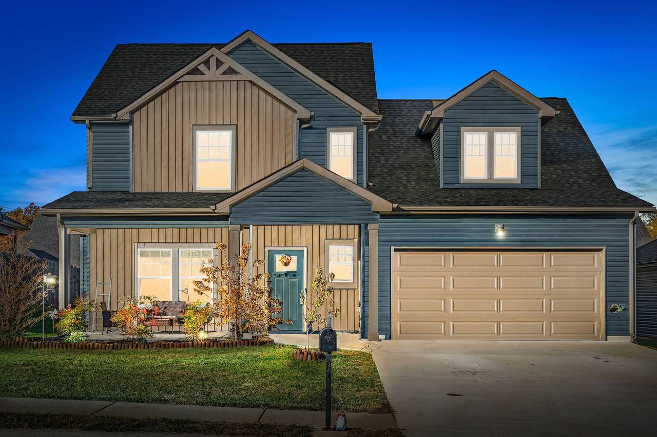 1161 Eagles Bluff Drive - Photo 1