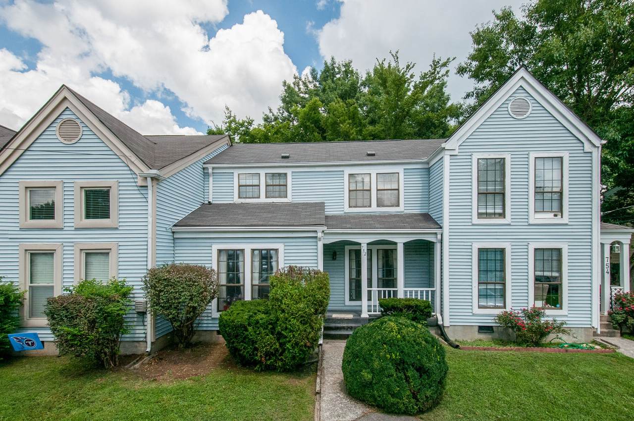 752 Lake Terrace Dr - Photo 1