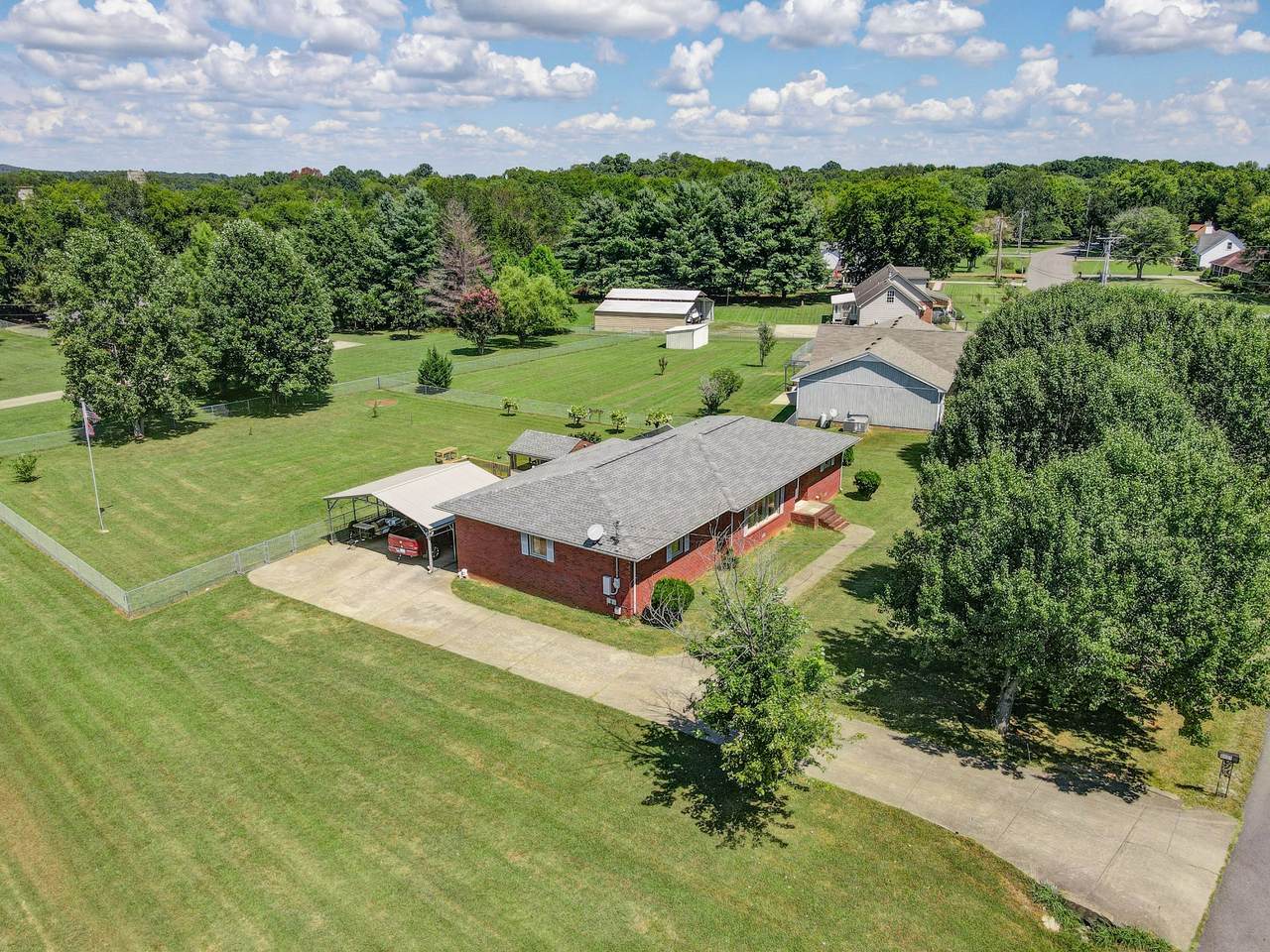 4521 Cynthia Ln - Photo 1