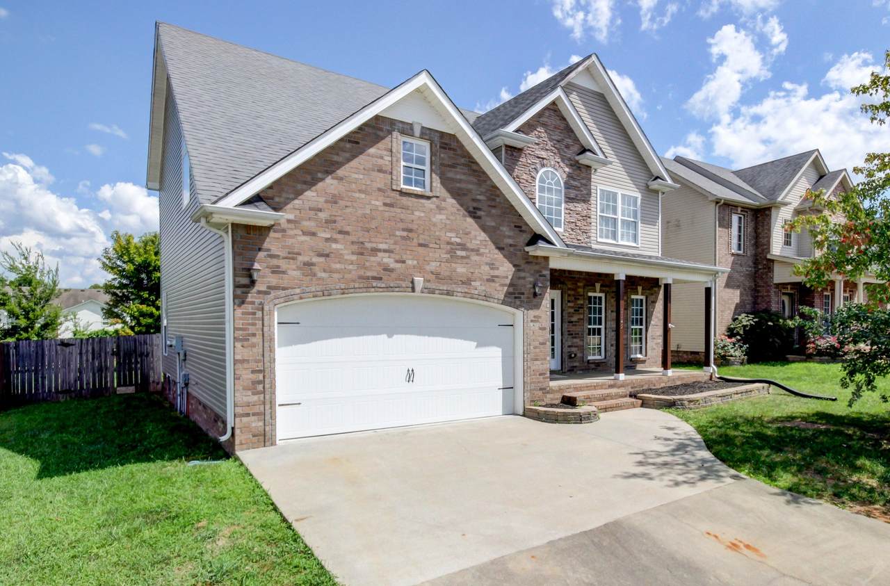 1145 Chinook Cir - Photo 1