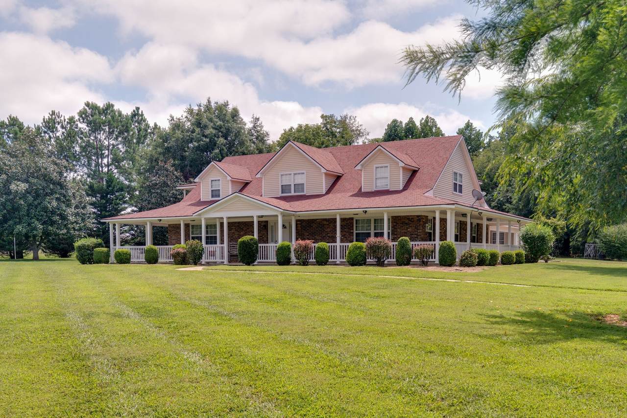 1563 Hwy 41-A N - Photo 1