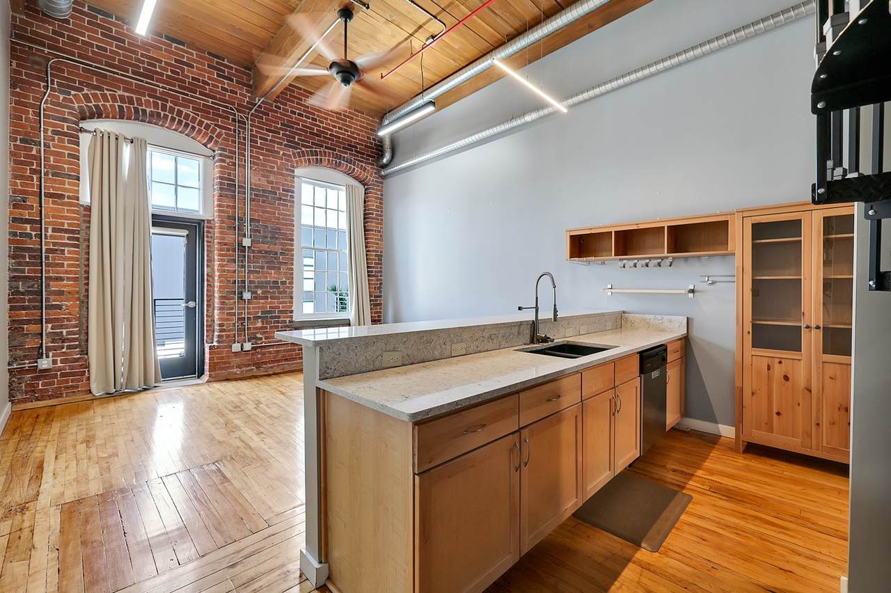 1350 Rosa L Parks Blvd - Photo 1