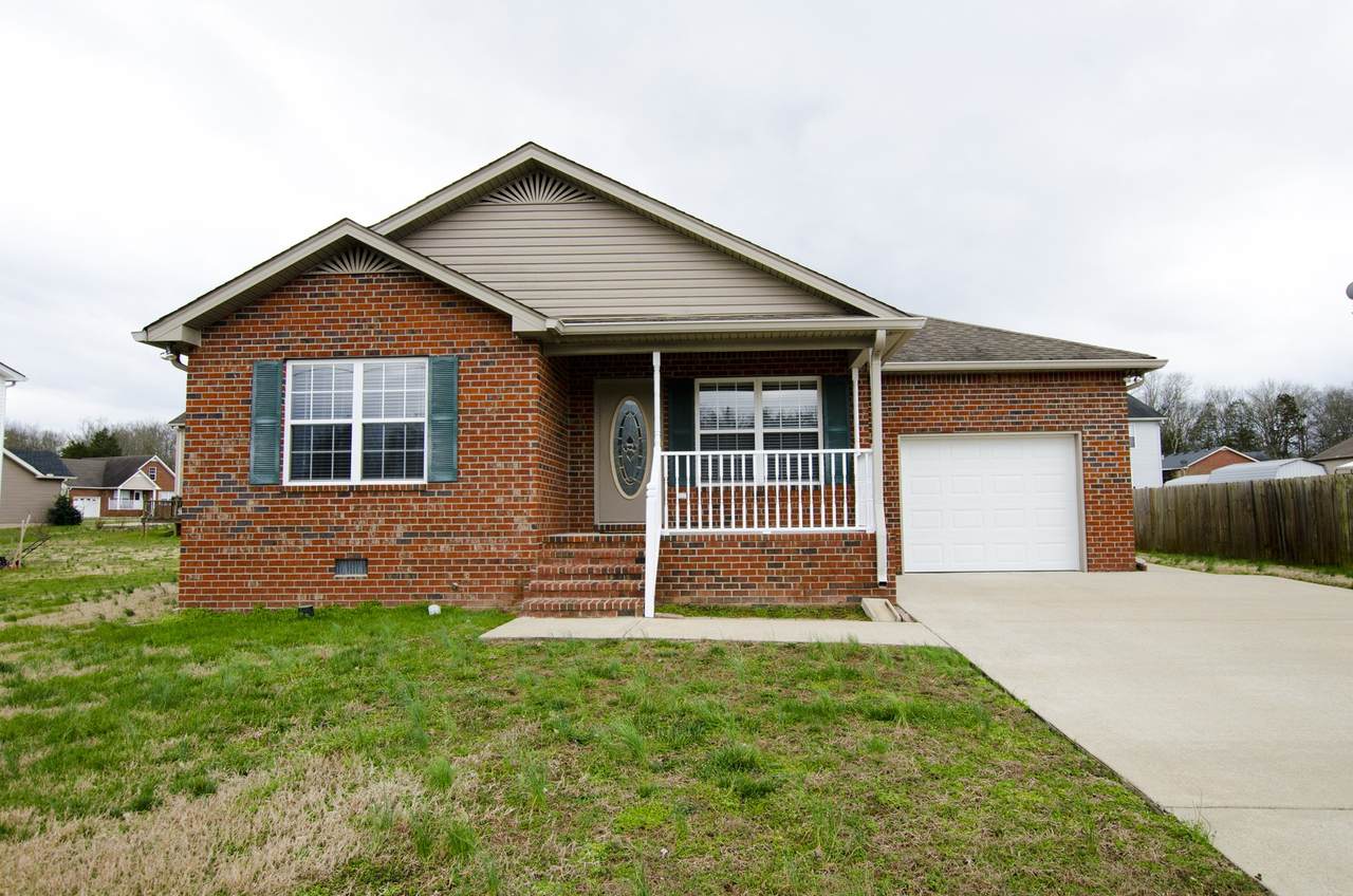 1532 John Galt Dr - Photo 1