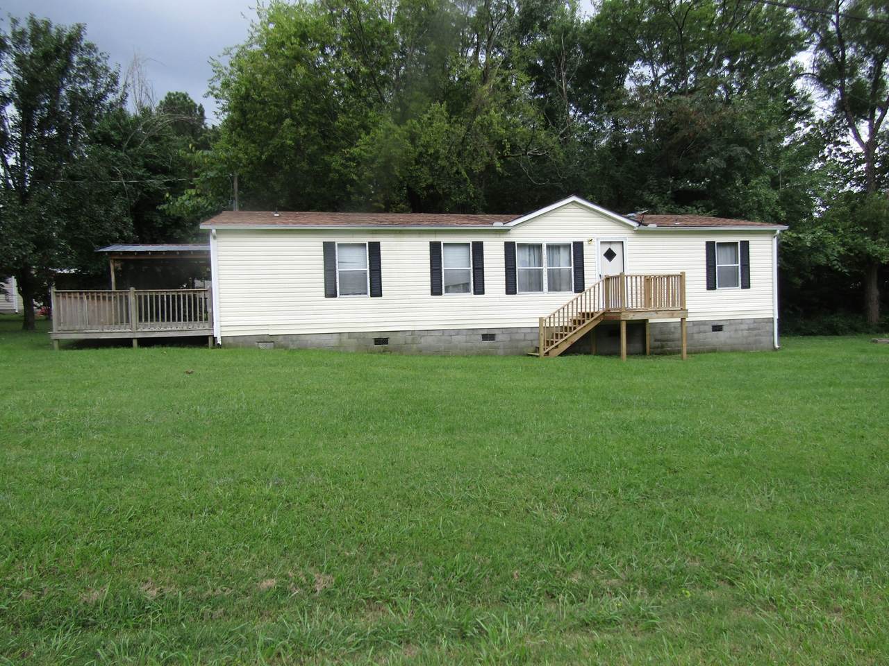 944 Deason Rd - Photo 1