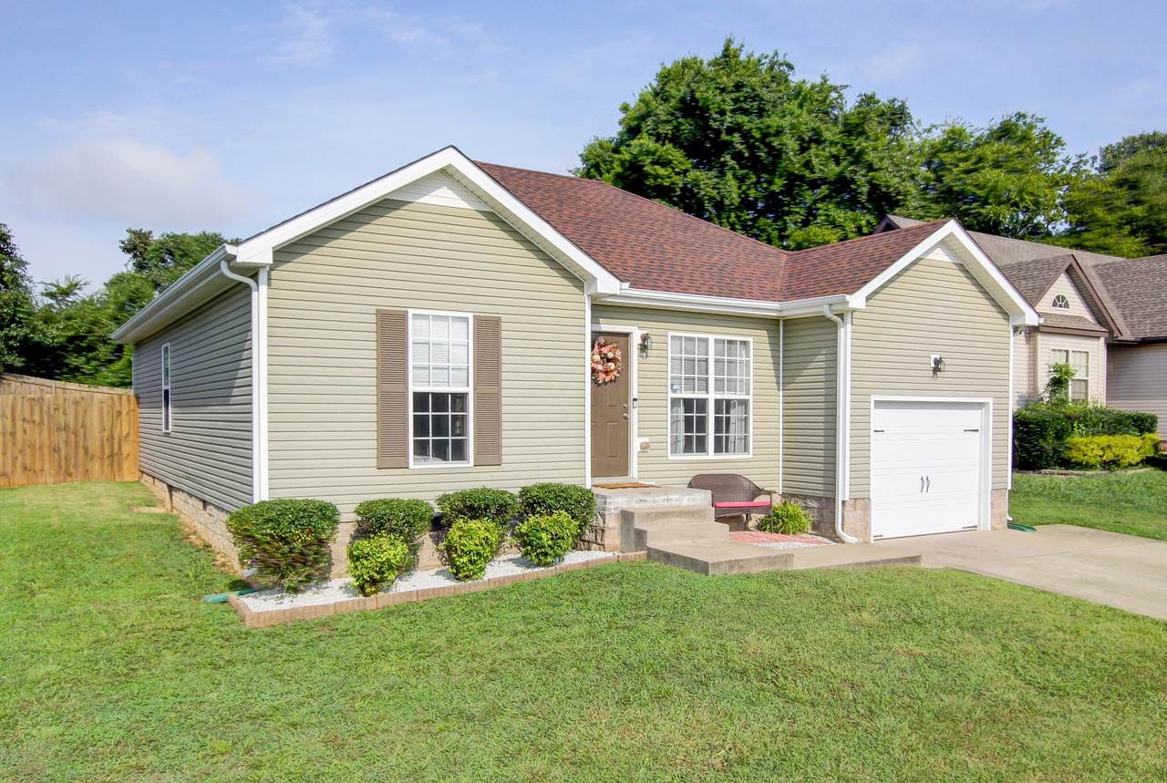 1346 Whitt Ln - Photo 1