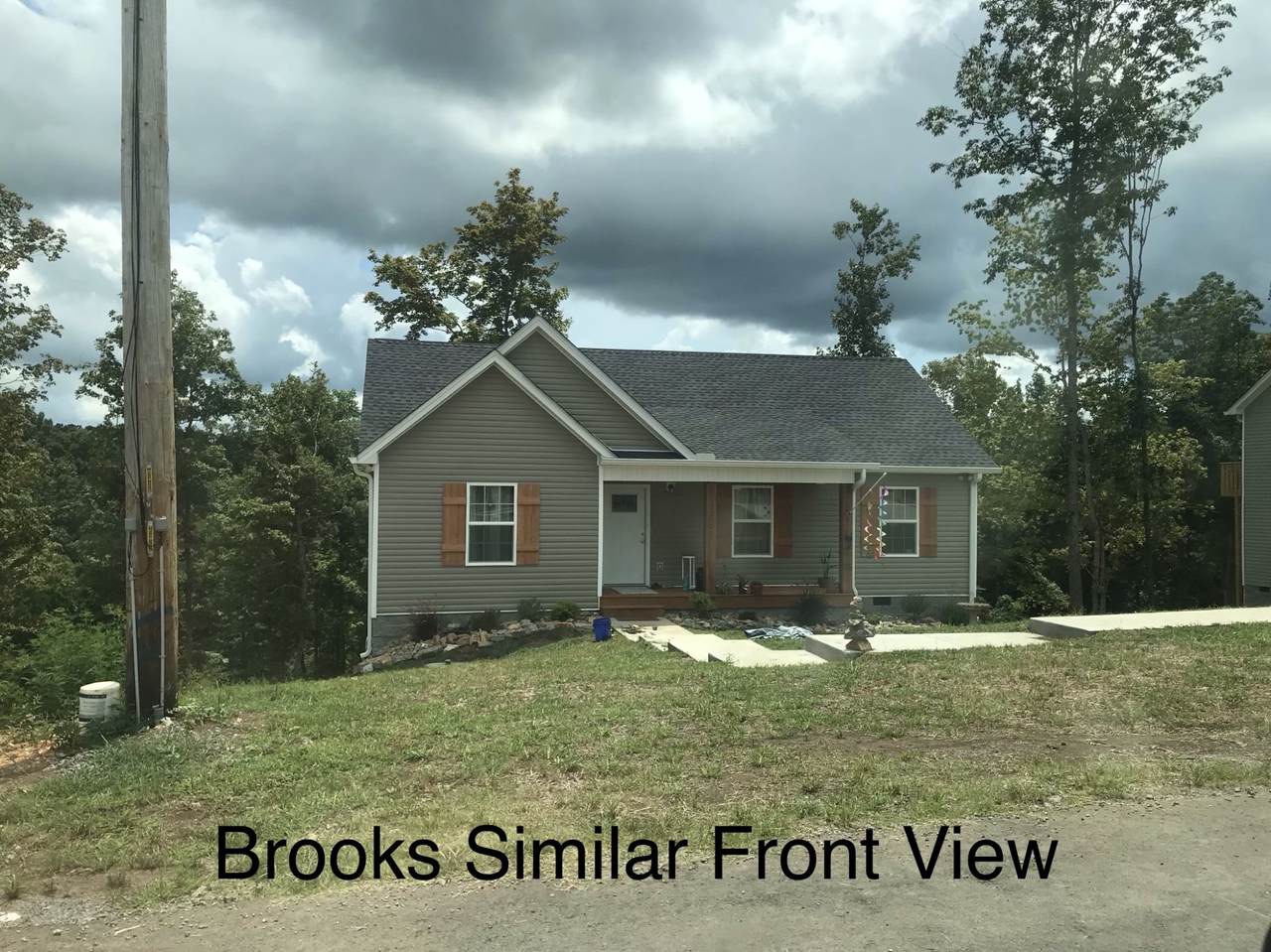 838 Skyview Dr - Photo 1