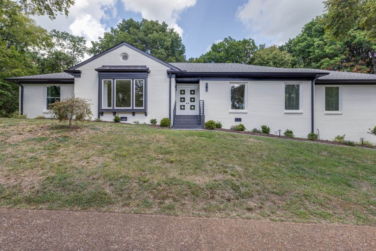 1243 Saxon Dr - Photo 1