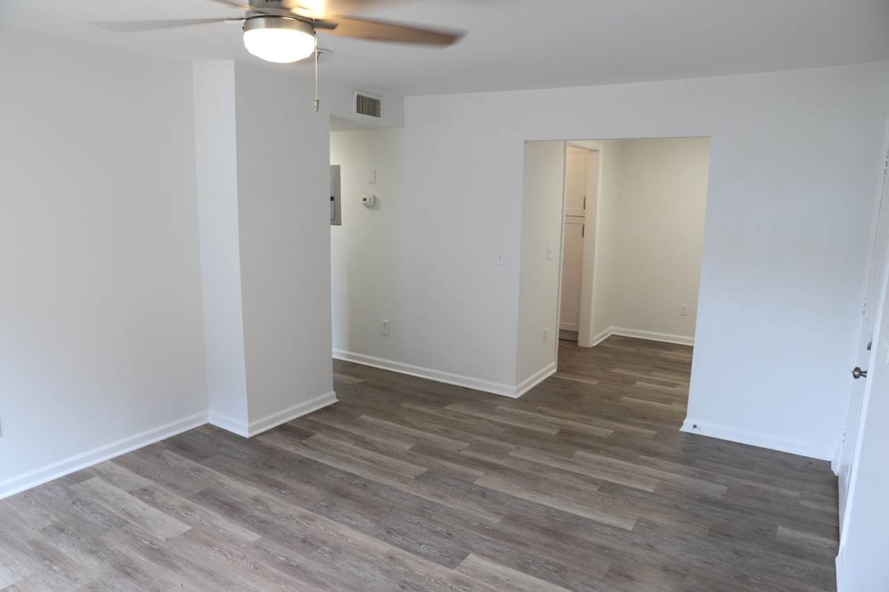 270 Tampa Dr - Photo 1