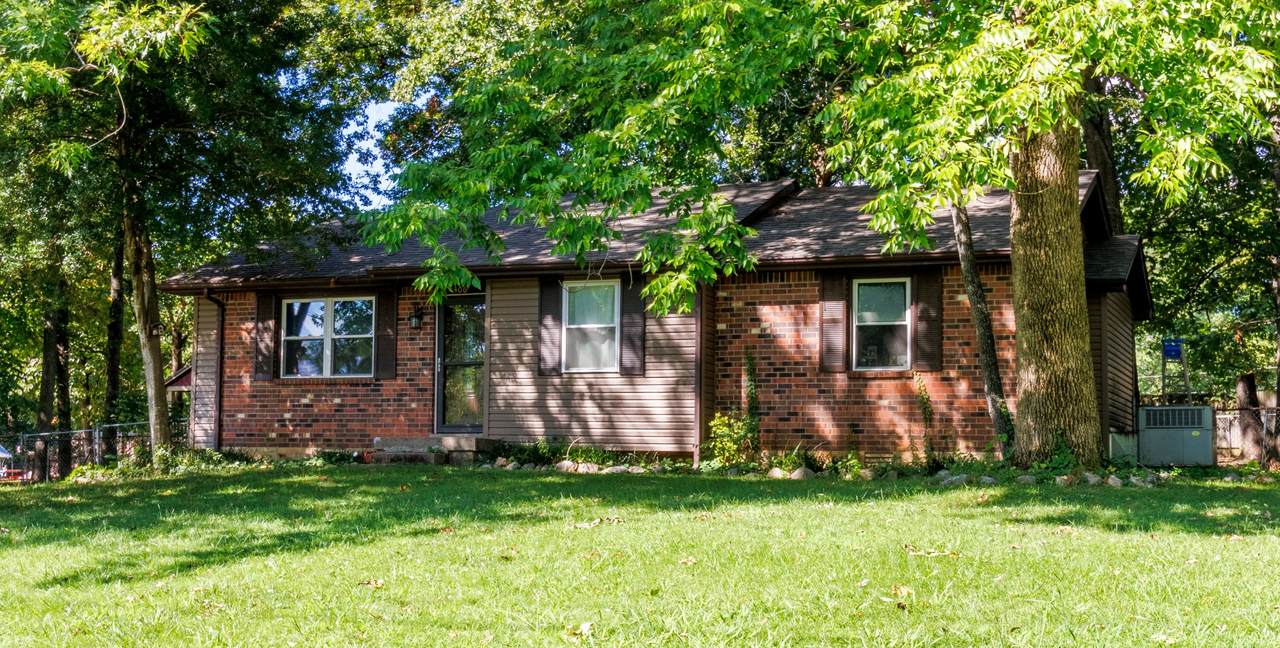 406 Buckeye Ln - Photo 1