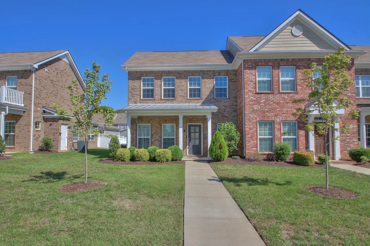 401 Oldbury Ln - Photo 1