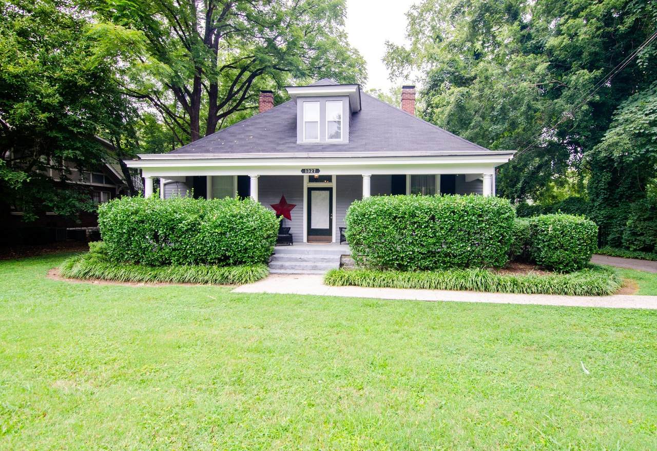 1327 Columbia Ave - Photo 1