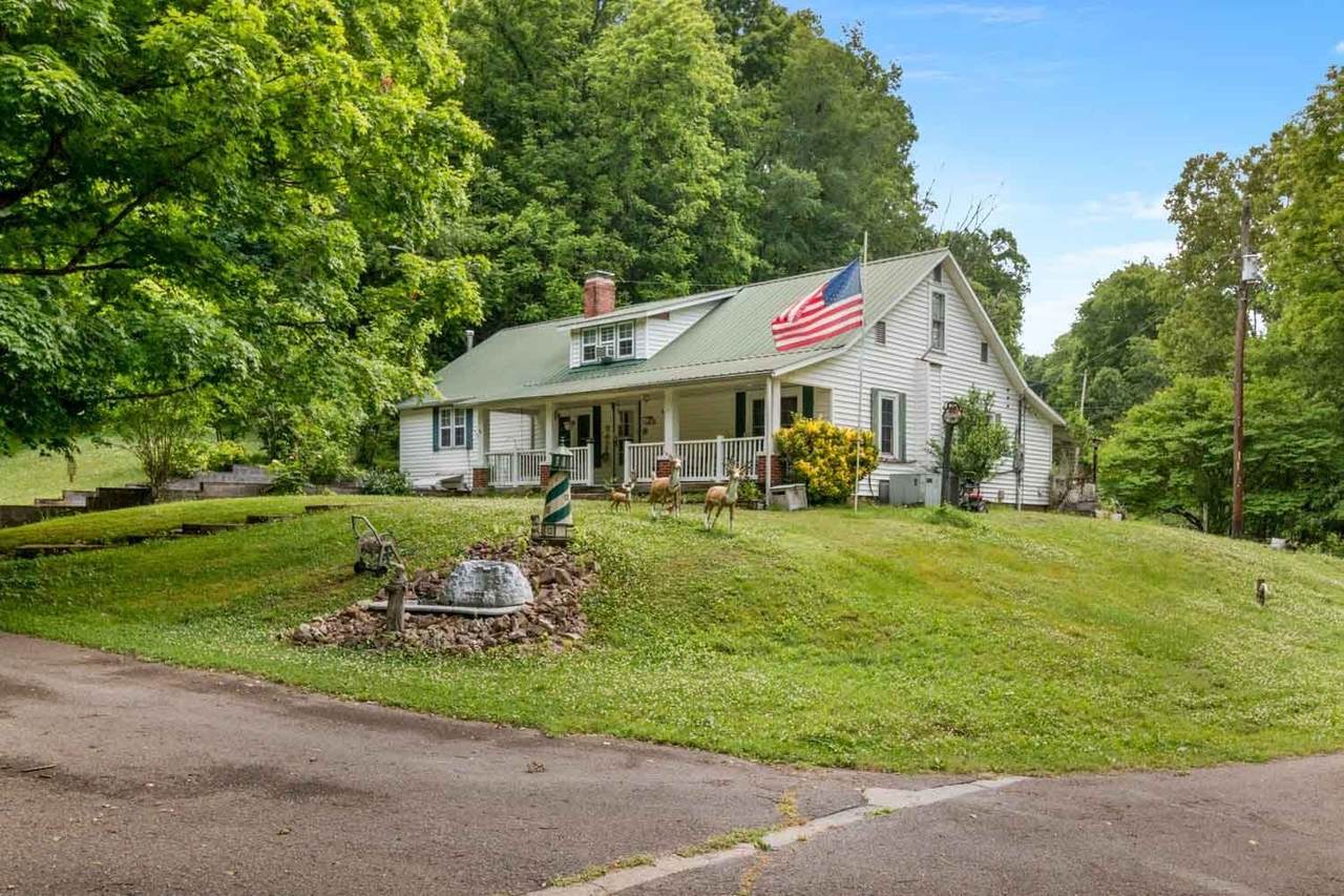 2641 Campground Rd - Photo 1