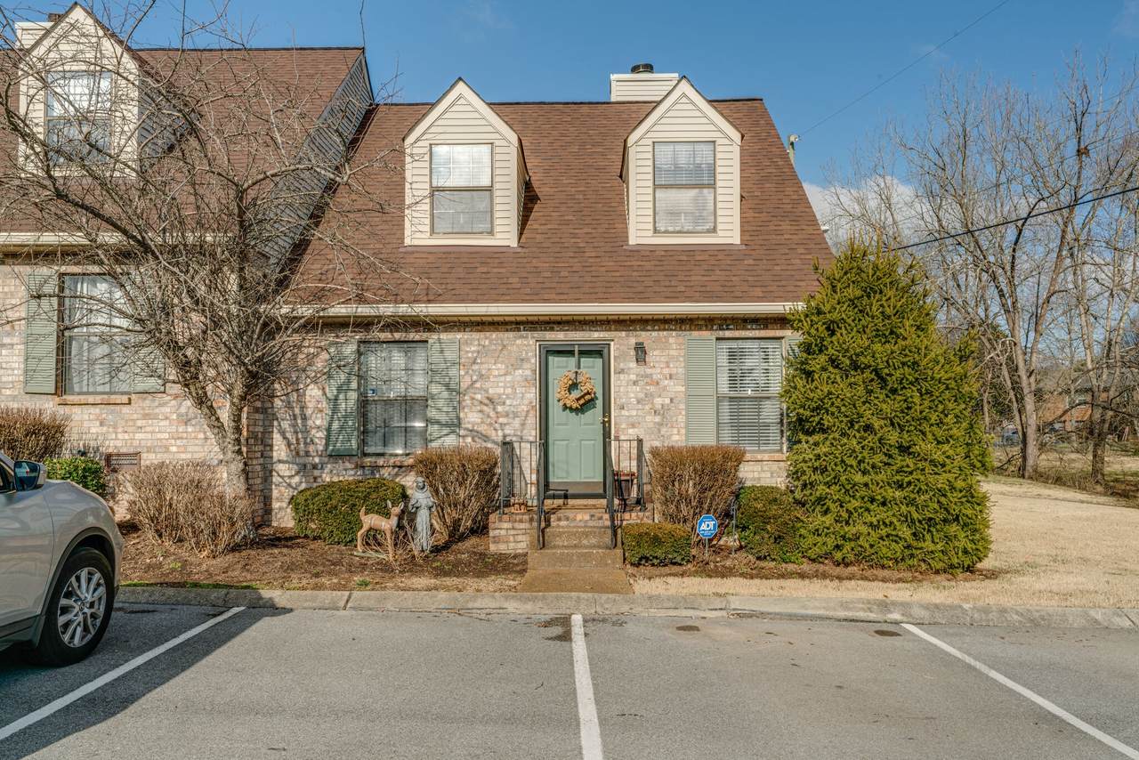 100 Deerpoint Ln - Photo 1
