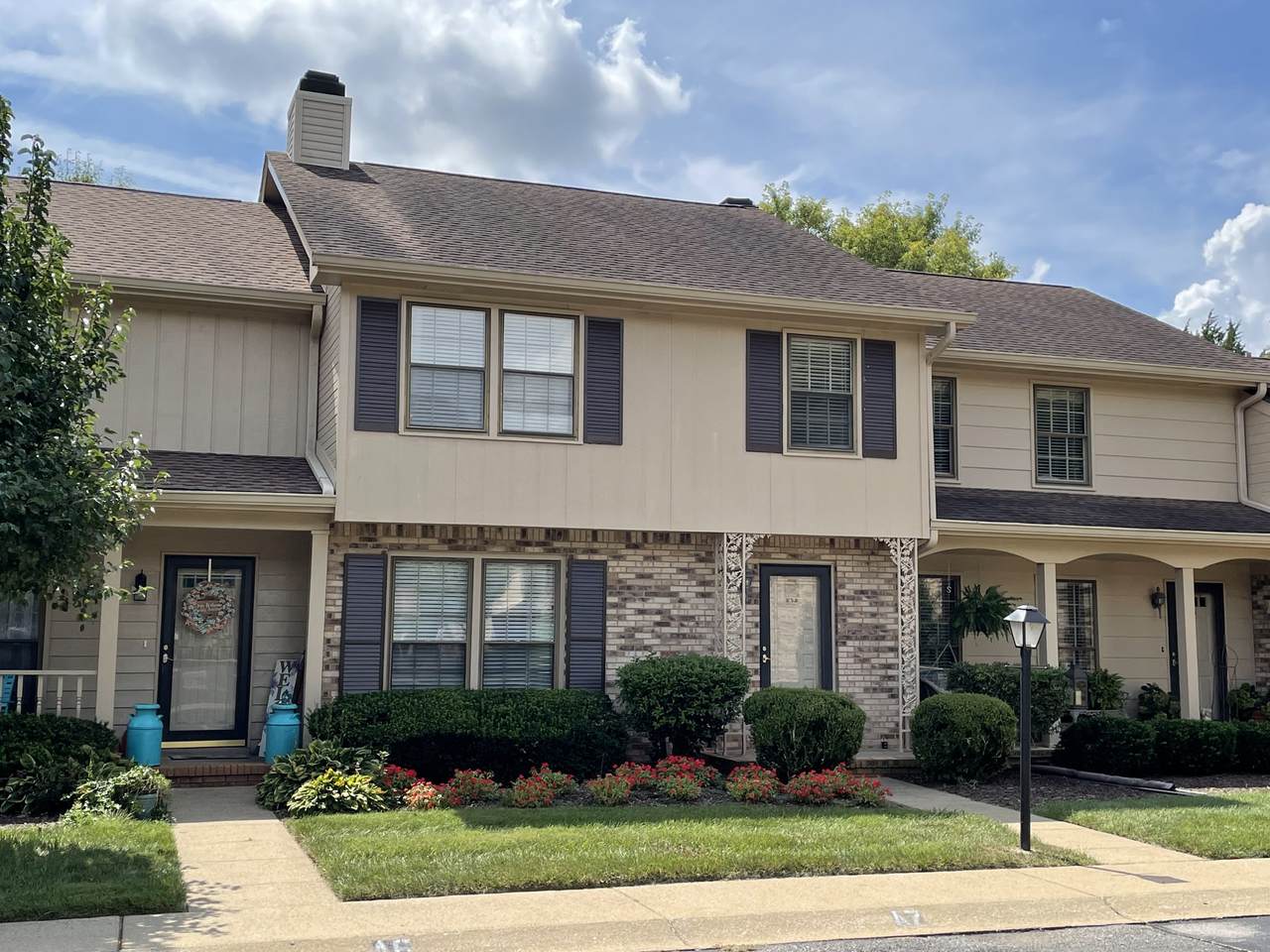 2172 Memorial Dr - Photo 1