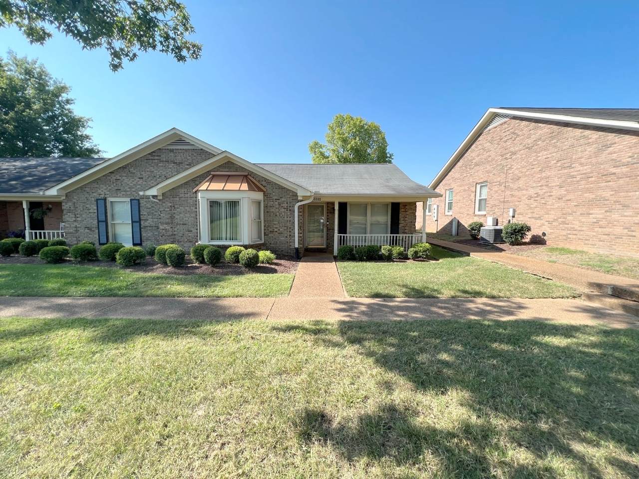 2118 River Chase Dr - Photo 1
