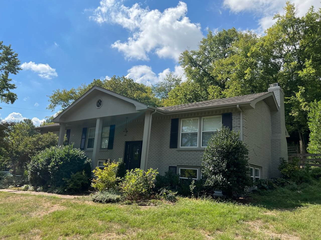 5009 Jackson Ln - Photo 1