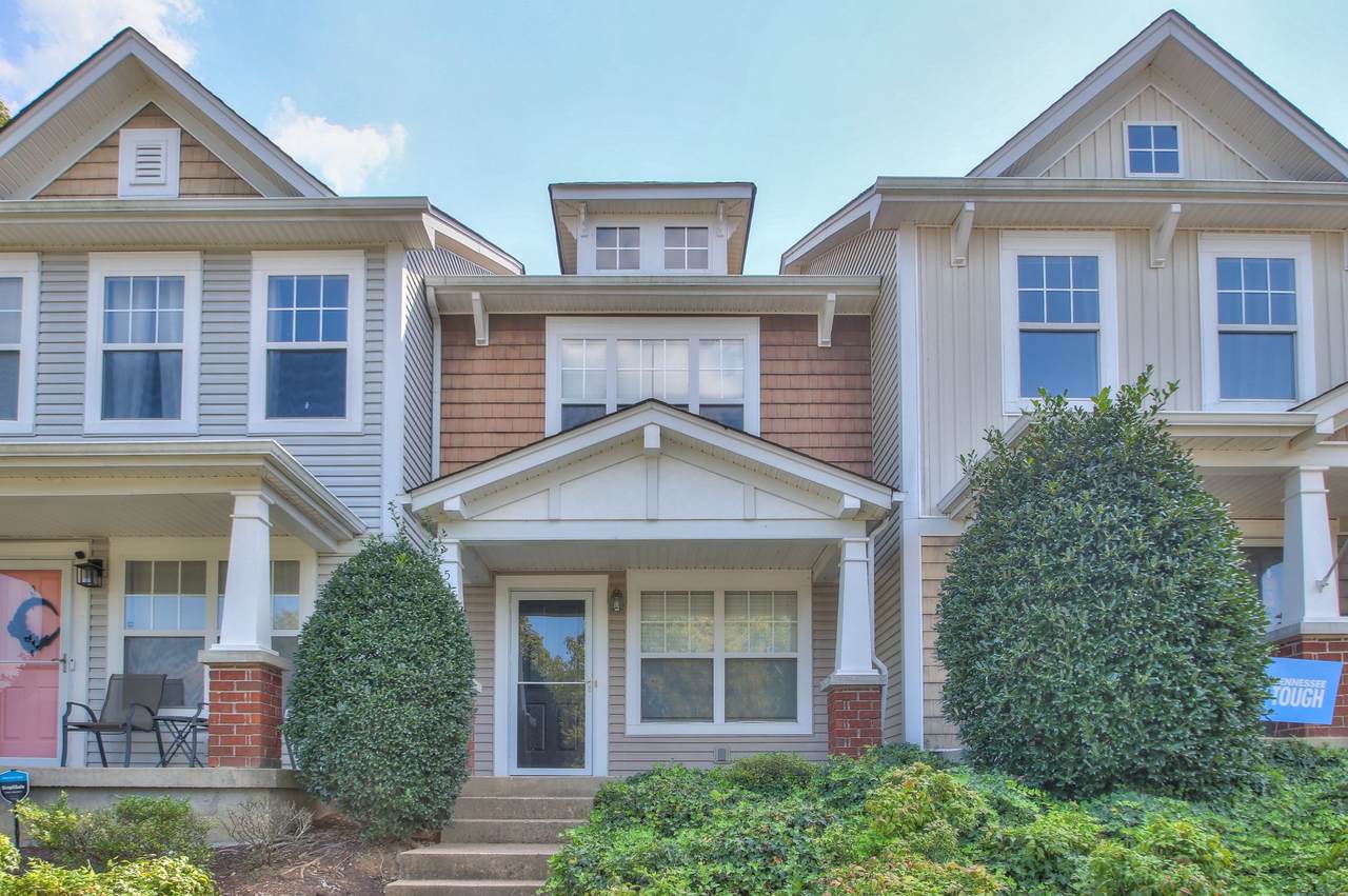 590 Flintlock Ct - Photo 1