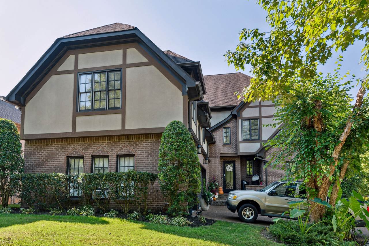 127 Deejay Dr - Photo 1