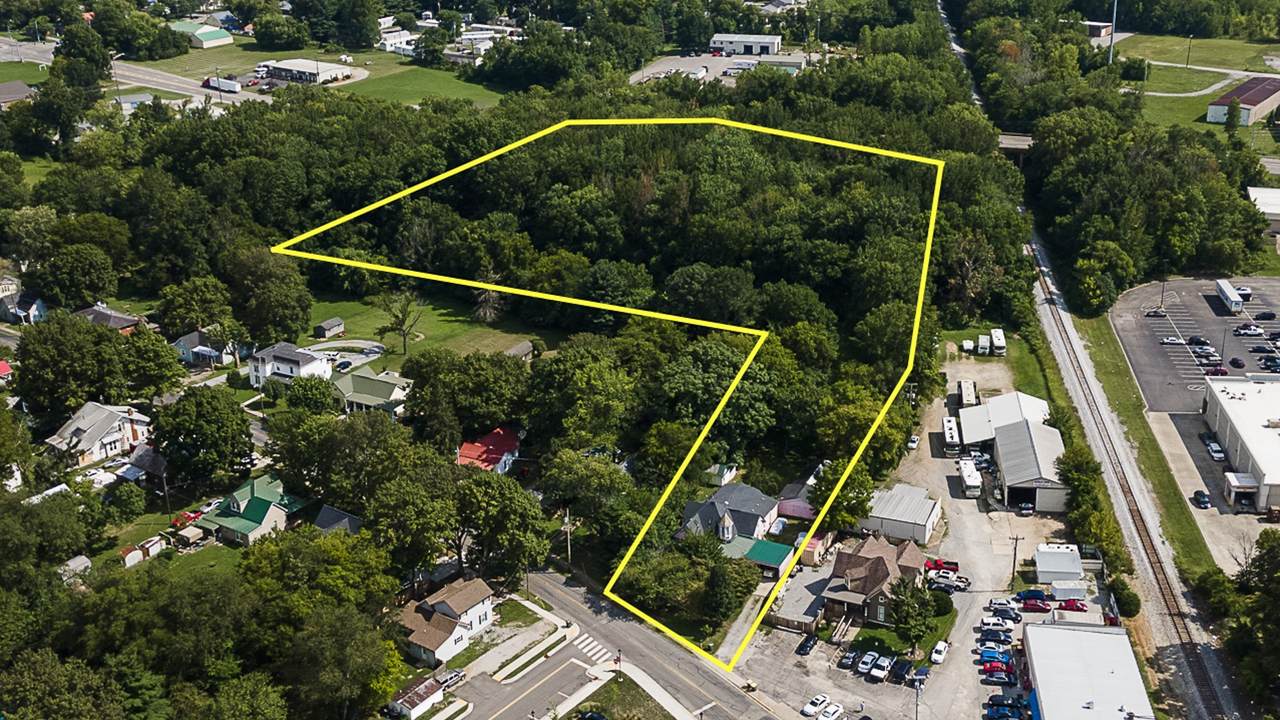 203 S Russell St - Photo 1