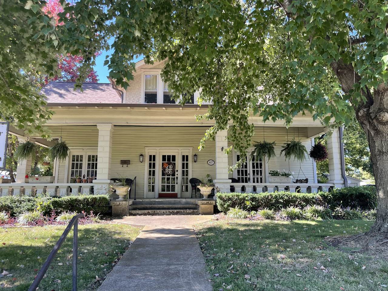 407 N Main St - Photo 1
