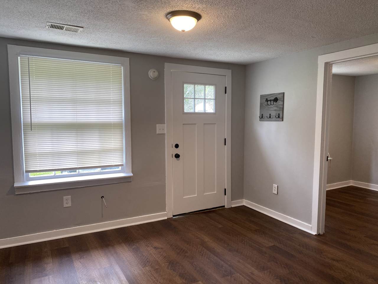 718 Central Ave - Photo 1
