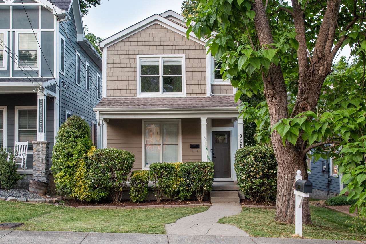 908 11th Ave - Photo 1