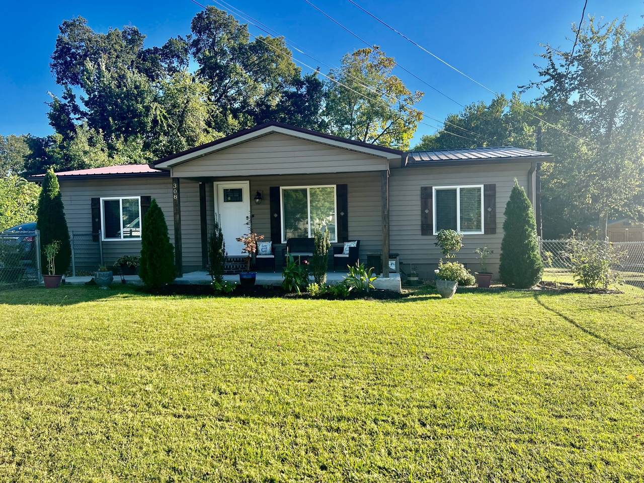 308 Carney St - Photo 1