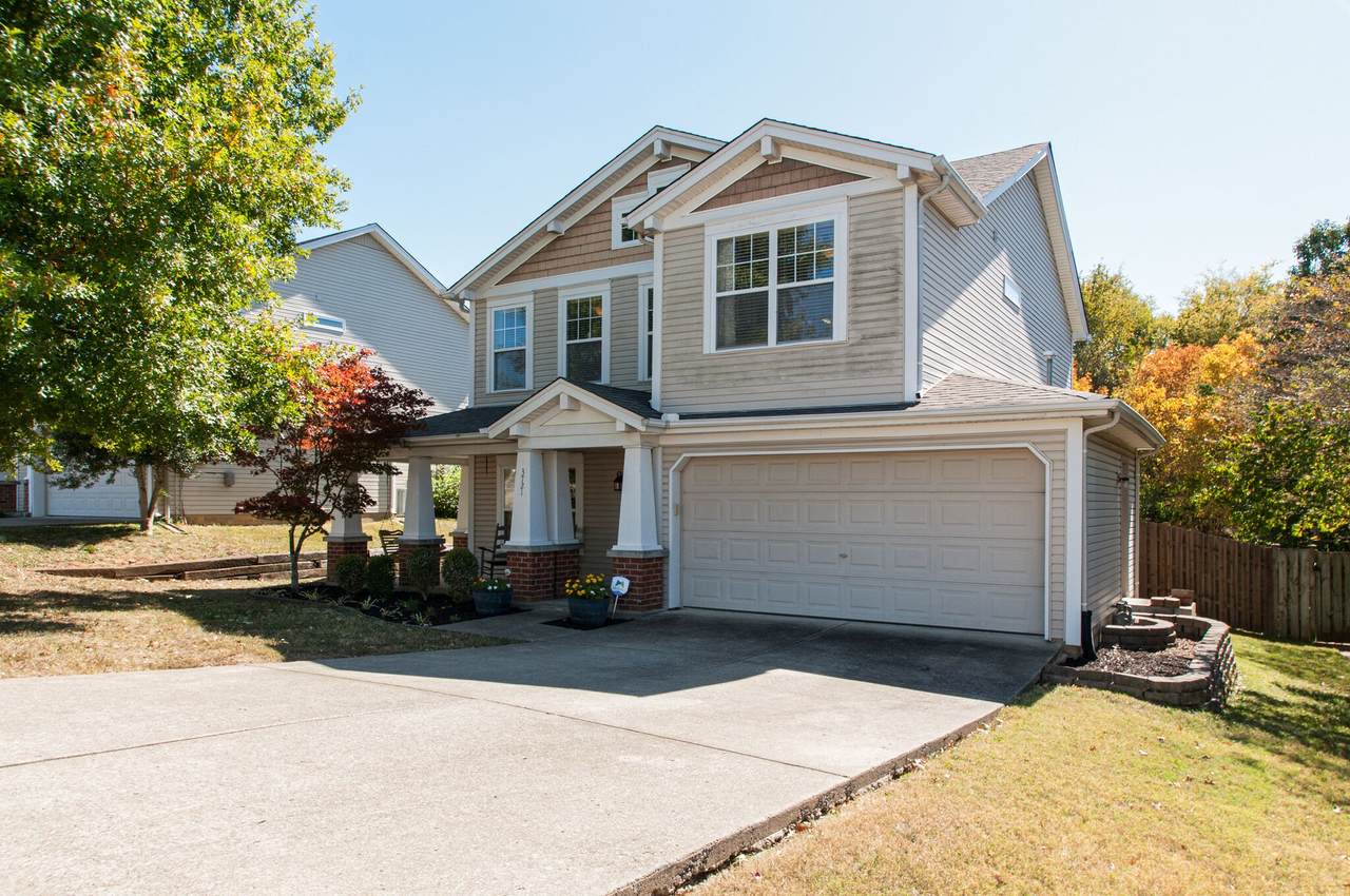 3721 Springwater Dr - Photo 1